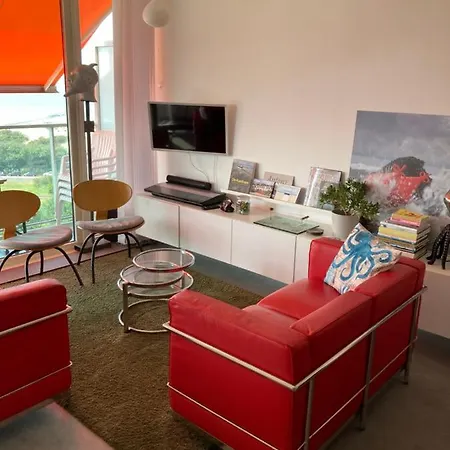 Sea The Sea - Feel The Sea - Touch The Sea ברדנה